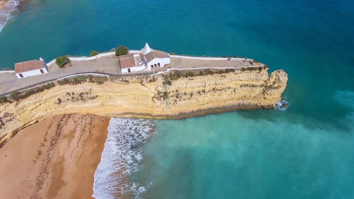 Discovering Lagoa: Benagil, Praias e Arte 3