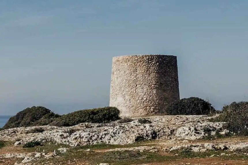 Os Promontórios Escondidos: A Caminhada Desconhecida pelas Falésias do Algarve 2