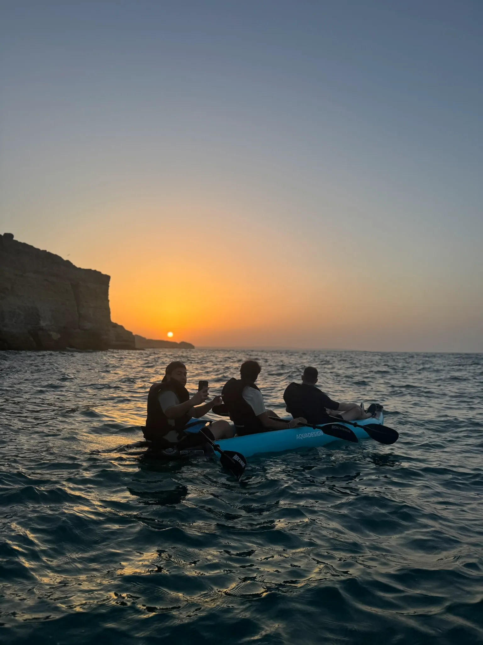 Tour en Kayak al Amanecer y Atardecer en las Cuevas de Benagil 2